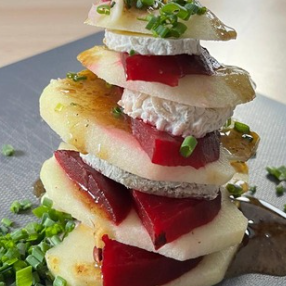 Millefeuille pomme chèvre betterave